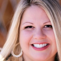 kimberly knoll headshot